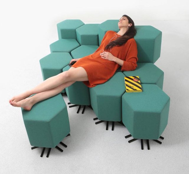 lift-bit-digitally-transformable-sofa-11.jpg.860x0_q70_crop-scale.jpg