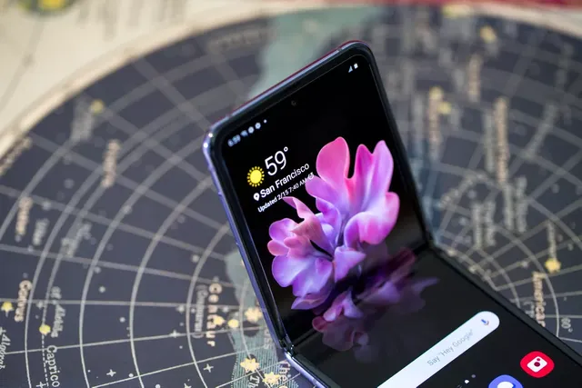 samsung-galaxy-zflip-bitcoin.jpg