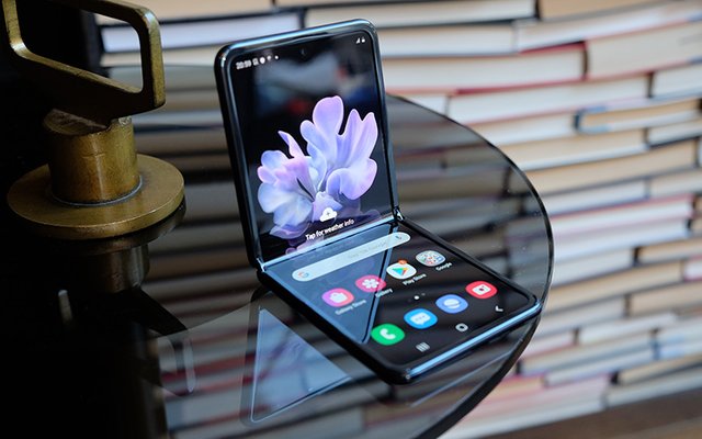 samsung-galaxy-z-flip.jpg