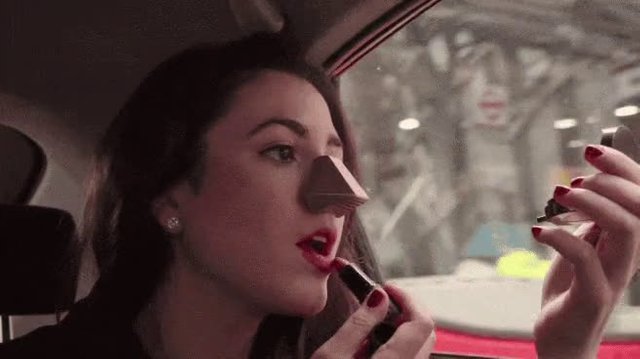 4d0a44783bb2f825371e4c04fd251812_original.mp4