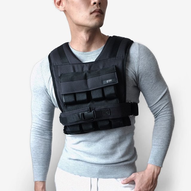 grav-weighted-vest-with-padded-shoulders-min.jpg