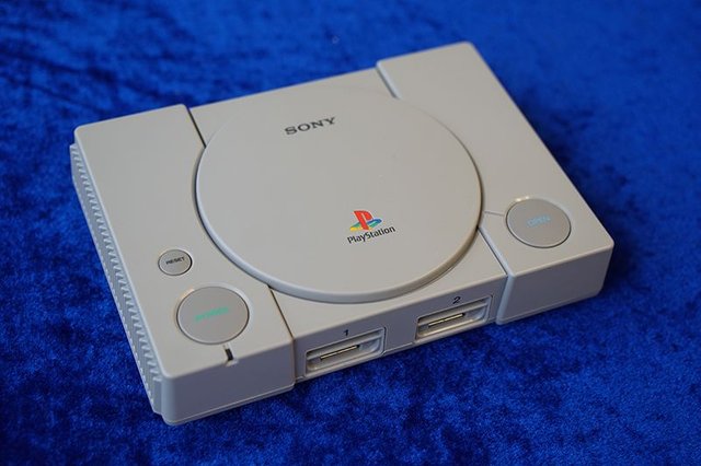 unboxing-the-playstation-classic-console-side.jpg