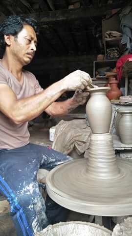 https://s3.us-east-2.amazonaws.com/partiko.io/img/deepluitel-bhaktapur-pottery-square--a-look-at-traditional-life-errnoahn-1537096722272.png