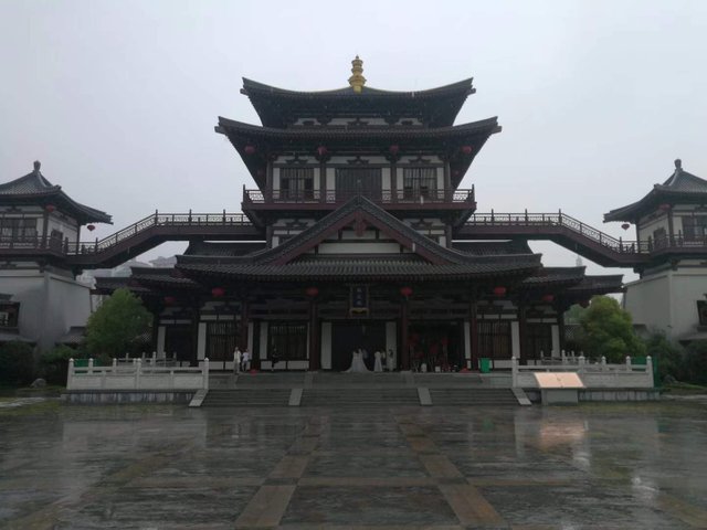 https://s3.us-east-2.amazonaws.com/partiko.io/img/digital0536-china-older-city-luoyang-1533457882216.png