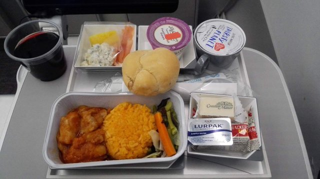 https://s3.us-east-2.amazonaws.com/partiko.io/img/gentmartin-delicious-airline-meal-juliank-foodphotography-1534177555420.png