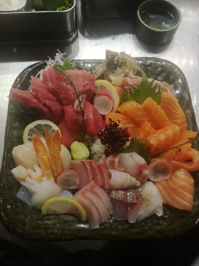 https://s3.us-east-2.amazonaws.com/partiko.io/img/grezzmetal85-my-platter-sashimi-1533491478179.png