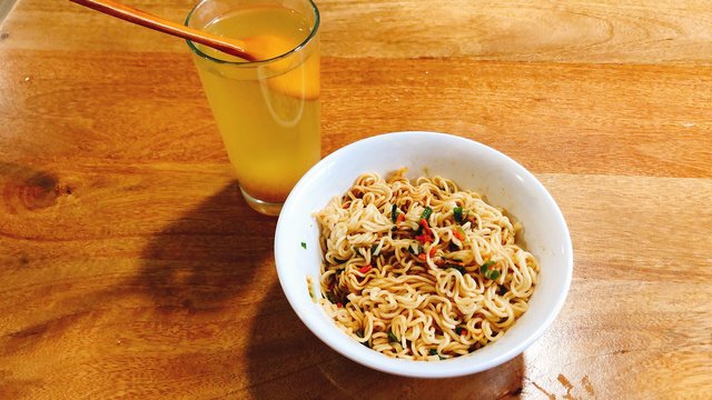 https://s3.us-east-2.amazonaws.com/partiko.io/img/herstory-noodles-with-drink-watg2tml-1544547816093.png