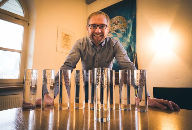 https://s3.us-east-2.amazonaws.com/partiko.io/img/landshutbrauhaus-european-beer-star-in-silbersilver-2018-ivre6exp-1543594949961.png