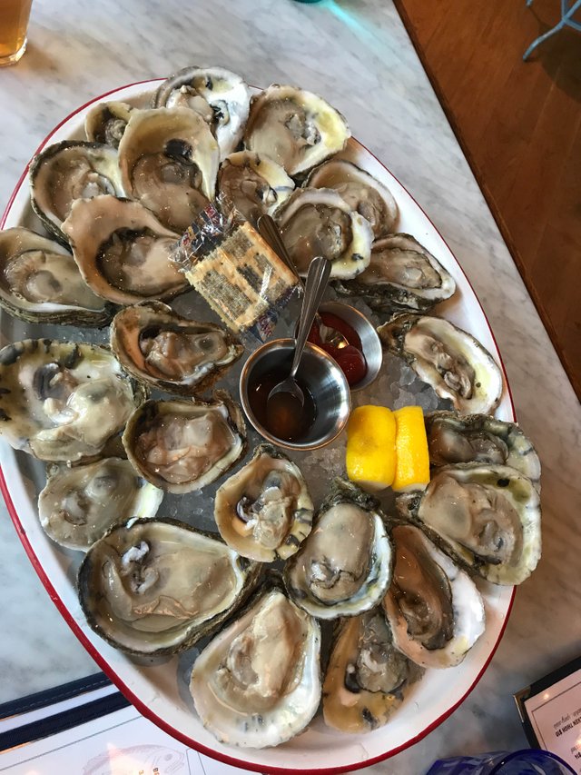 https://s3.us-east-2.amazonaws.com/partiko.io/img/limichelle21-1-oysters-happy-hour-wwnstwu9-1536870455451.png