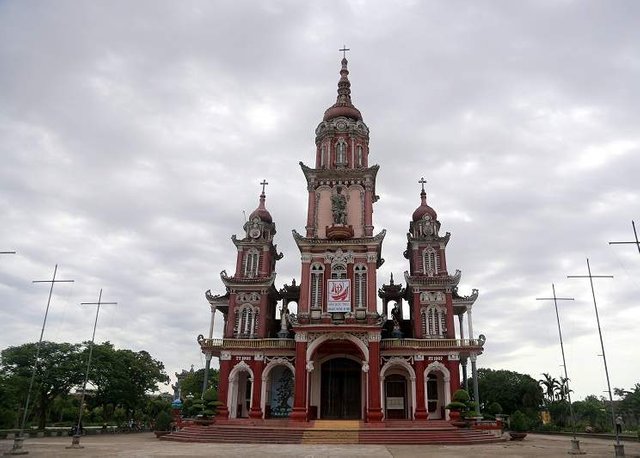 https://s3.us-east-2.amazonaws.com/partiko.io/img/nhungkatrina-the-first-place-catholicism-in-vietnam-1528300330604.png