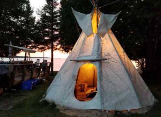 https://s3.us-east-2.amazonaws.com/partiko.io/img/offgridlife-photography-our-teepee-at-nightqngd4tuq-1535987746142.png