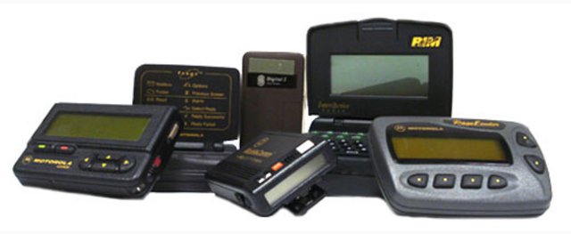 https://s3.us-east-2.amazonaws.com/partiko.io/img/pouchon-do-you-remember-using-a-pager--or-beeper-z1xmxucj-1544030783965.png