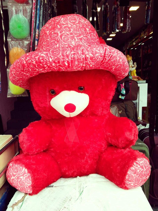 https://s3.us-east-2.amazonaws.com/partiko.io/img/puregrace-red-teddy-bear-who-wants-it-1531325680319.png