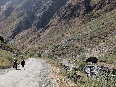 https://s3.us-east-2.amazonaws.com/partiko.io/img/pushpedal-tajikistans-pamir-highway-part-2-m3dflfgz-1537711044261.png