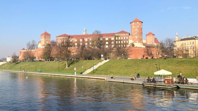 https://s3.us-east-2.amazonaws.com/partiko.io/img/tufkat-river-cruise-krakow-eigog8ye-1541856713717.png