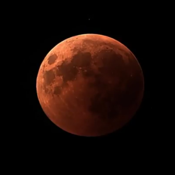 https://s3.us-east-2.amazonaws.com/partiko.io/img/zainuddin.armia-oservatory-lunar-eclipse-in-aceh-indonesia-1532721246638.png