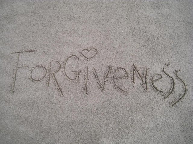 forgiveness-1767432_1920.jpg