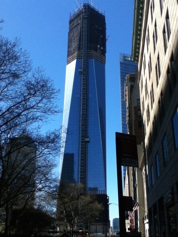 One_WTC_under_construction,_April_2012.jpg