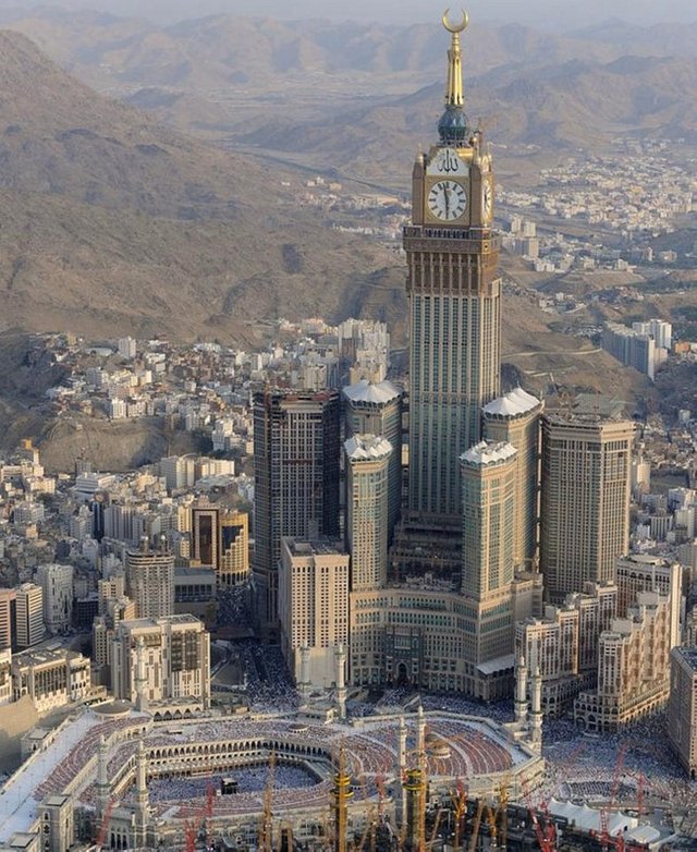 Abraj-Al-Bait-Towers-8.jpg