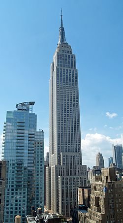 250px-Empire_State_Building_by_David_Shankbone_c.jpg