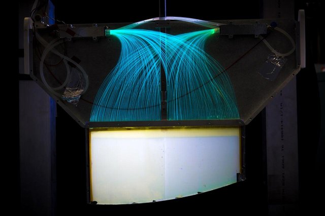 Image from https://scitechdaily.com/images/Ultracold-Neutron-Detector-Bathtub-Trap.jpg