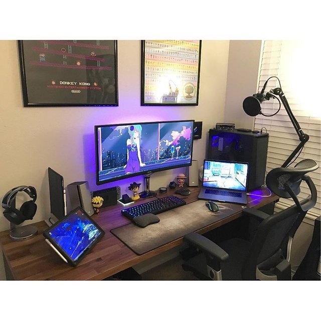 Featured image of post Pc Setup Anime Make sure to leave a like and subscribe for kobe s colorful anime setup