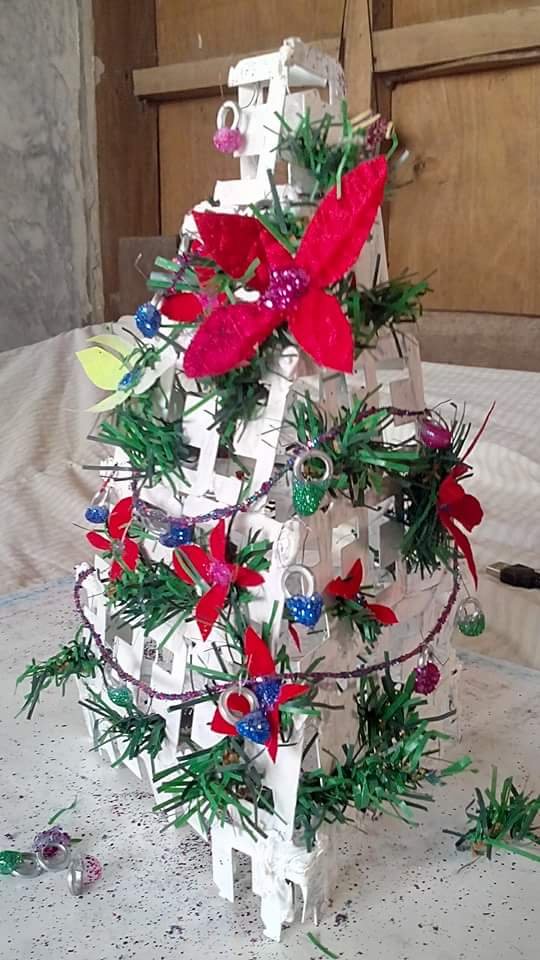 Mini Christmas Tree Using Recycle Materials Steemit