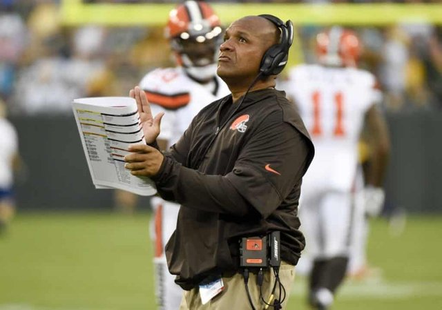 Browns coach Hue Jackson