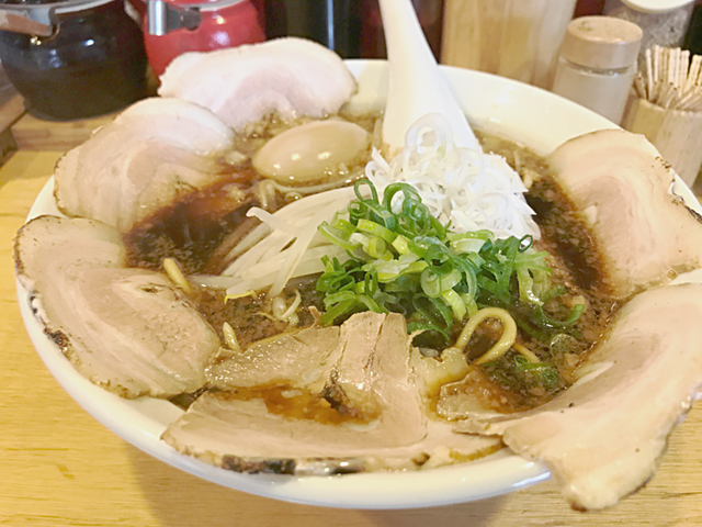 ラーメン 下関のブラックラーメン 大津家 京都 下関の醤油スープはラーメン好きを虜に Steemit