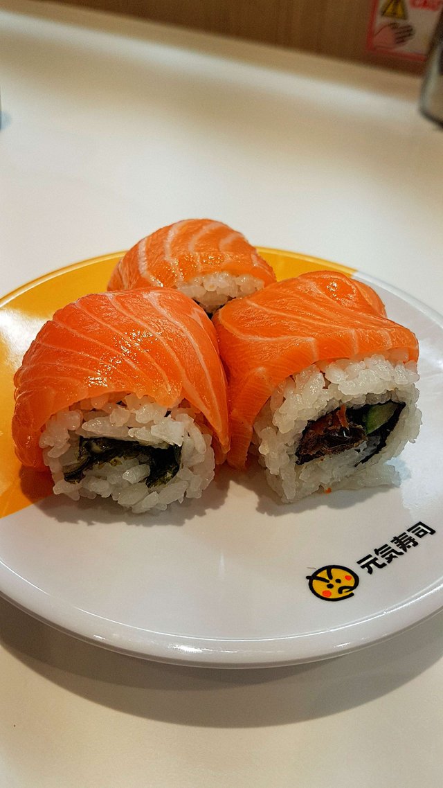 sashimi rolls.jpg