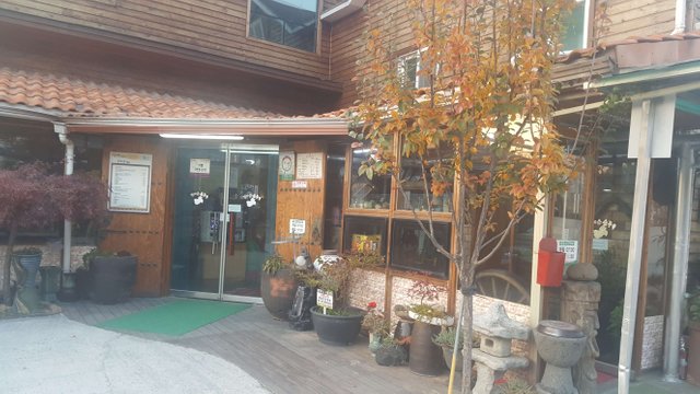 왼쪽 입구.jpg