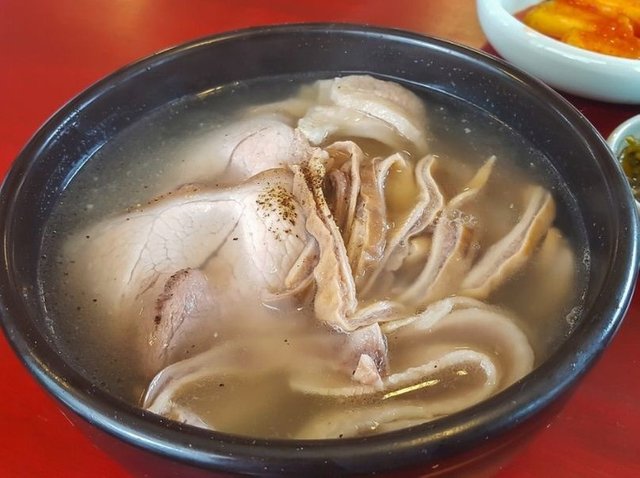 돼지국밥5.JPG