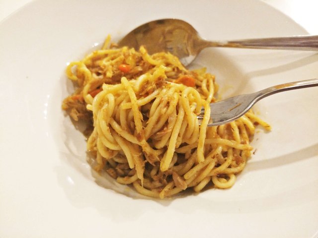 spaghetti with tuna.jpg