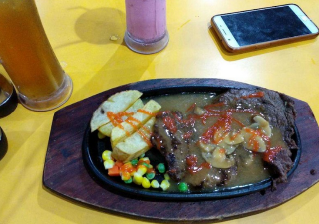 Opera Snapshot_2018-06-27_023035_www.zomato.com.png