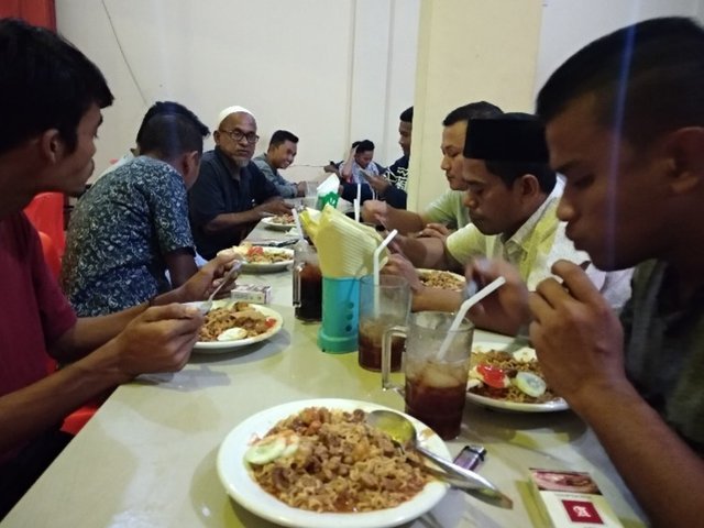 IMG_20180614_012832_HHT.jpg