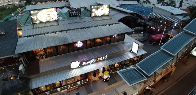 Christmas in Central World - Hunry Nerd - Oct 2019 Samsung A9 748.jpg