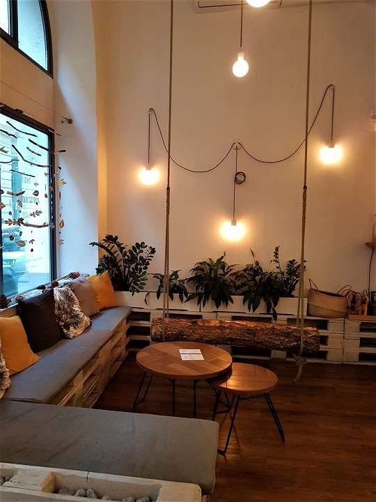 sitting area.jpg