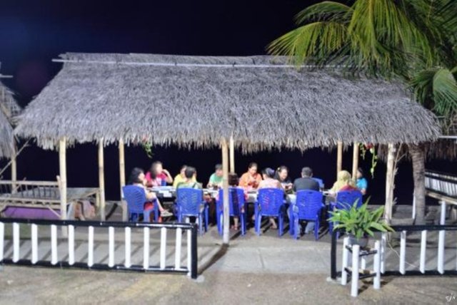 makan-malam.jpg