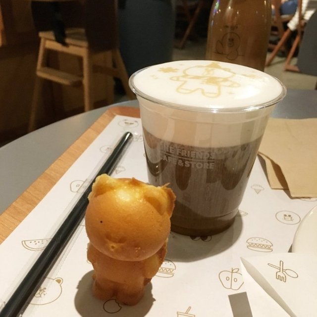 Line+Cafe+Seoul+Korea.jpeg