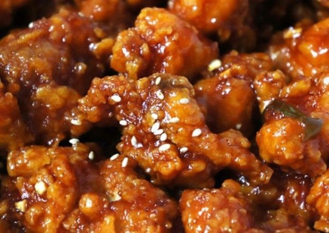 그냥달달양념치킨인데맛있음 양많음.JPG