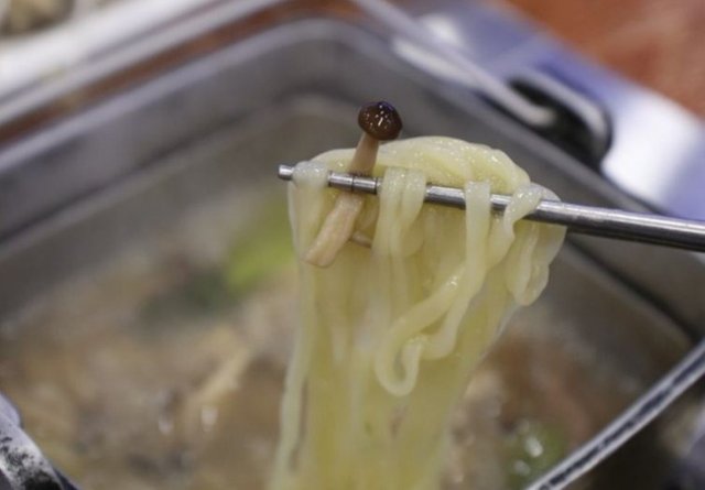 우러난육수에 칼국수.JPG