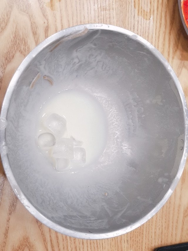 B612_20180724_191335_580.jpg