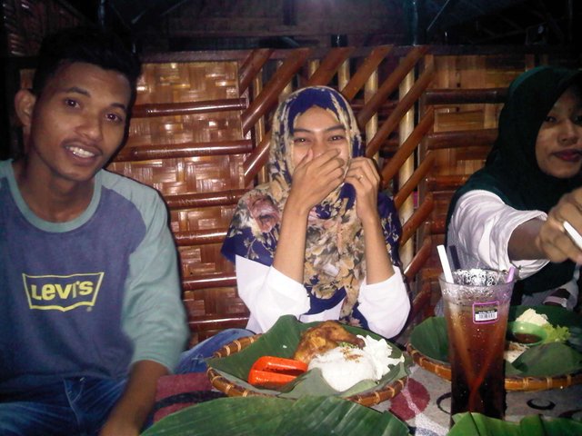 IMG00688-20160625-1852.jpg