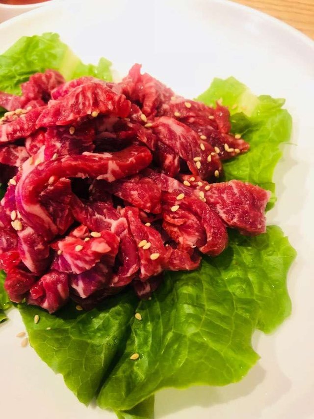 생고기 우둔살이 아니다.jpg