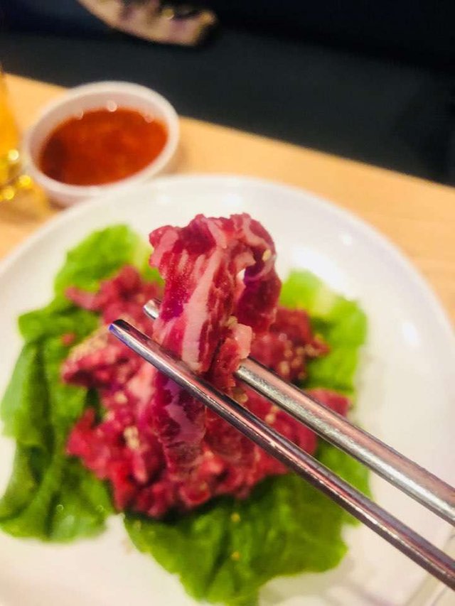 생고기 한젓가락.jpg