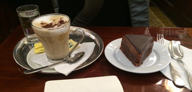 Deux_Chocolate.png