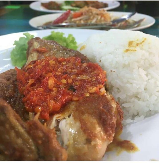 Wong Solo Ayam Penyet Steemit