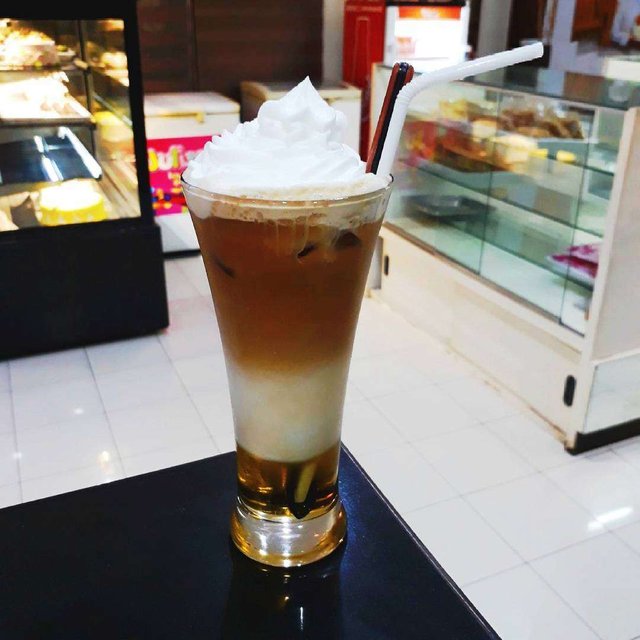 Cafe _ Resto on Instagram_ _-- Ice Vanilla Latte(JPG).jpg