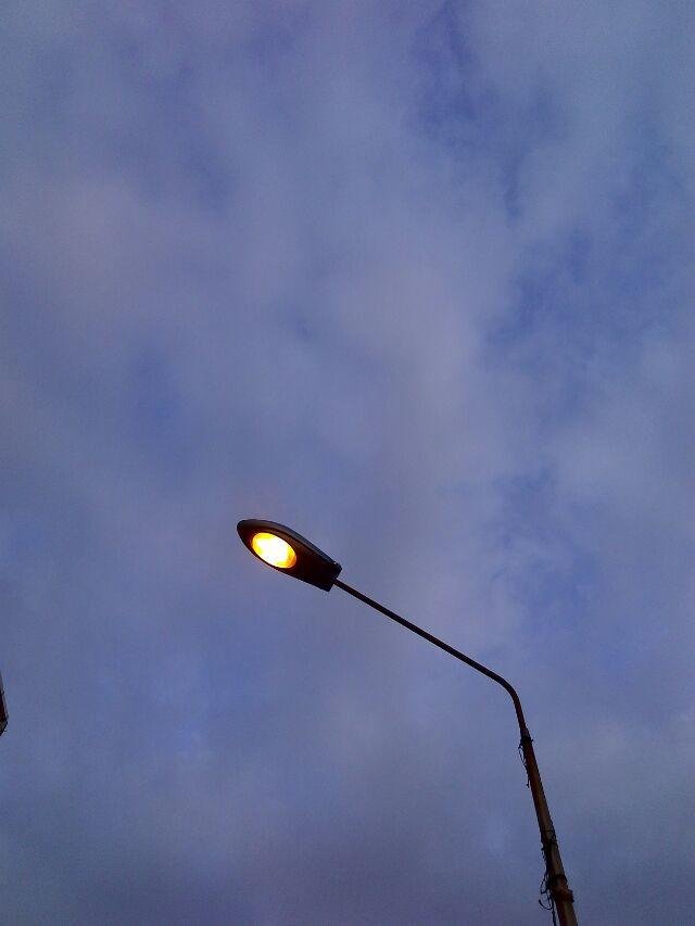 孤独的街灯.jpg