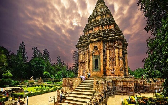 sun-temple-konark-head-466.jpg